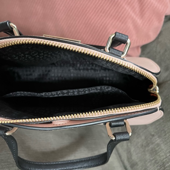 NWOT Kate Spade crossbody in blush and black - Picture 5 of 7